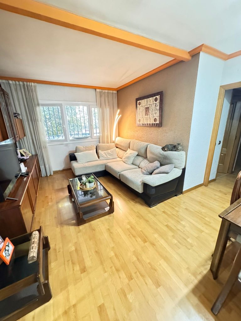 1d06a6a0-8a74-4ea9-bc31-ef7ed6ee0a3a