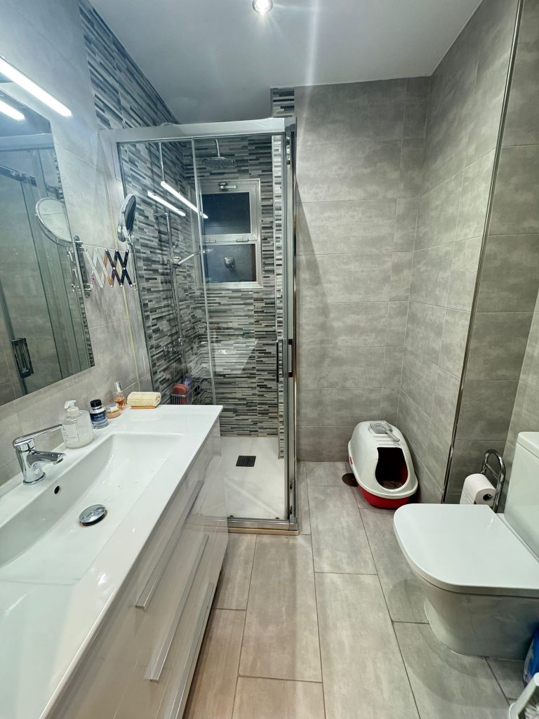 cf15d9c7-23c3-4372-a0c9-81fb6c3af657